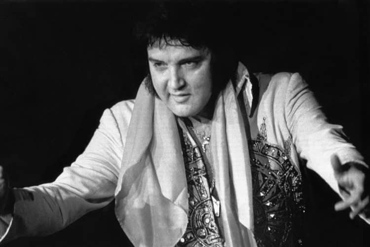 10 Best Elvis Presley Songs Of All Time - Singersroom.com