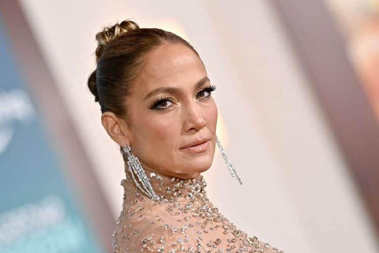 10 Best Jennifer Lopez Songs of All Time - Singersroom.com