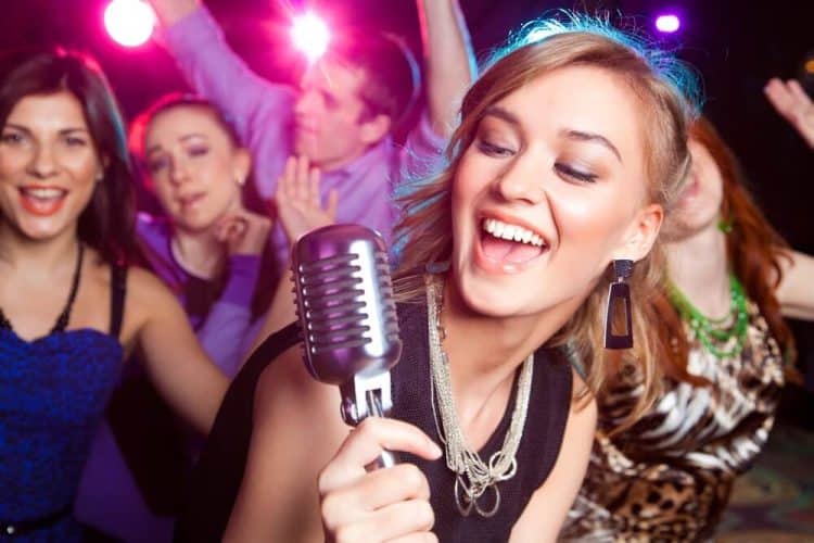 15 Best Karaoke Singers of All Time