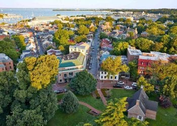 10 Famous Singers from Maryland