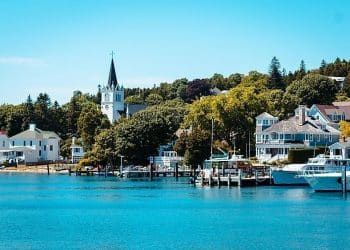 10 Famous Singers from Michigan