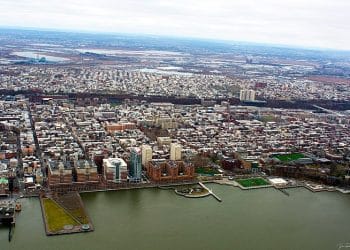 10 Famous Singers from New Jersey