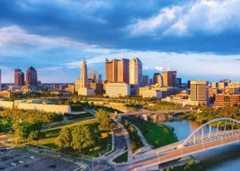 10 Famous Singers from Ohio