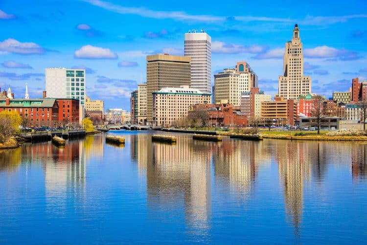 10 Famous Singers from Rhode Island