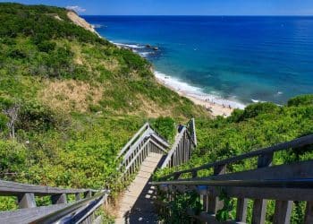 10 Famous Singers from Rhode Island