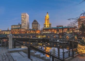 10 Famous Singers from Rhode Island