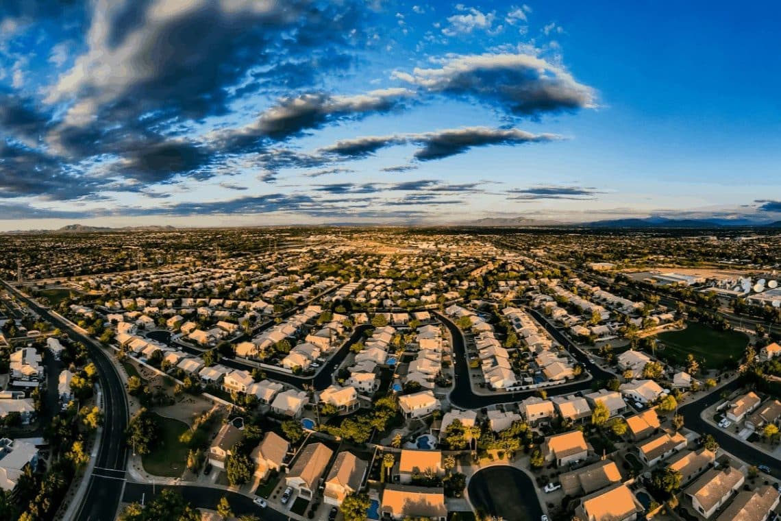 10 Famous Singers from Arizona