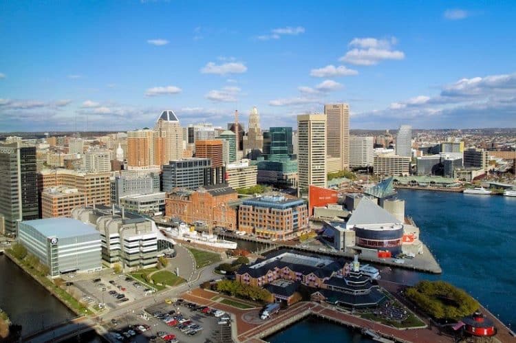 10 Famous Singers from Maryland