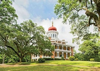 10 Famous Singers from Mississippi