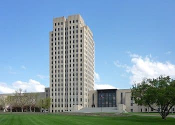 10 Famous Singers from North Dakota