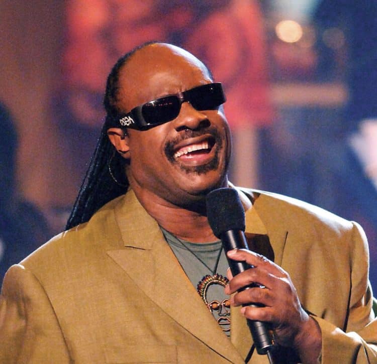 10 Best Stevie Wonder Songs of All Time - Singersroom.com