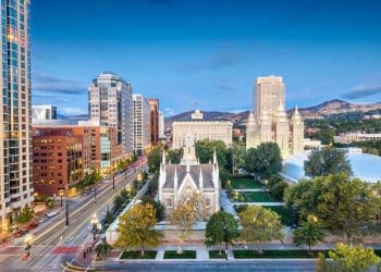 10 Famous Singers from Utah