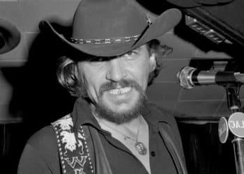 10 Best Waylon Jennings Songs of All Time