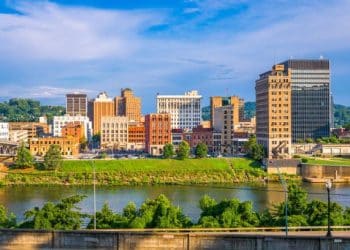 10 Famous Singers from West Virginia