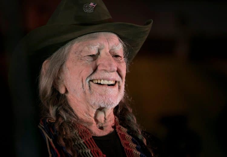 10 Best Willie Nelson Songs Of All Time - Singersroom.com