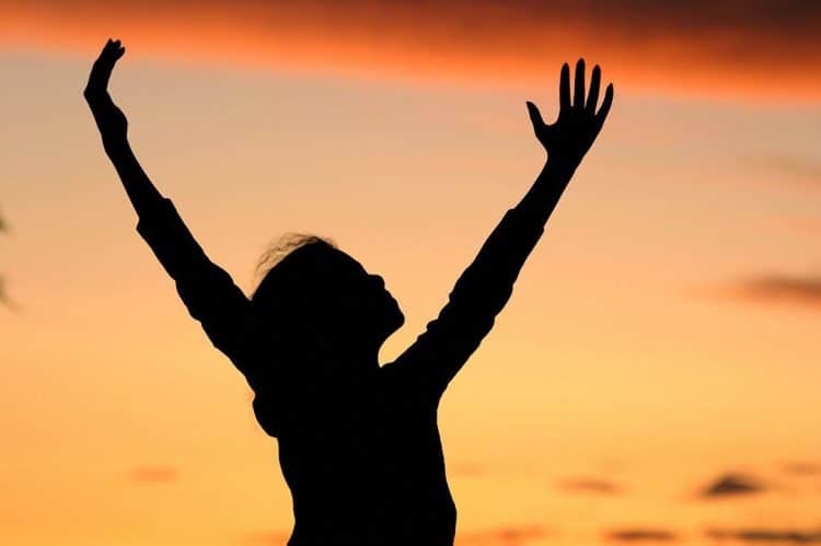 10 Best Worship Songs of All Time