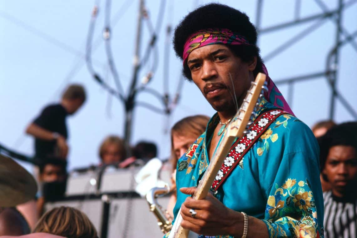 10 Best Jimi Hendrix Songs Of All Time - Singersroom.com