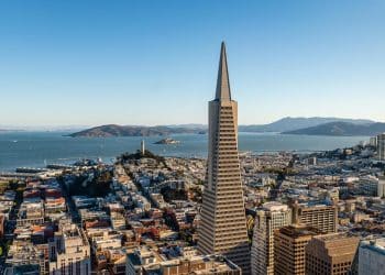 10 Famous Singers from California