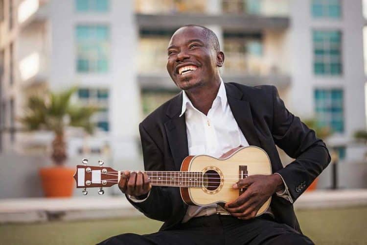 15 Best Ukulele Players of All Time
