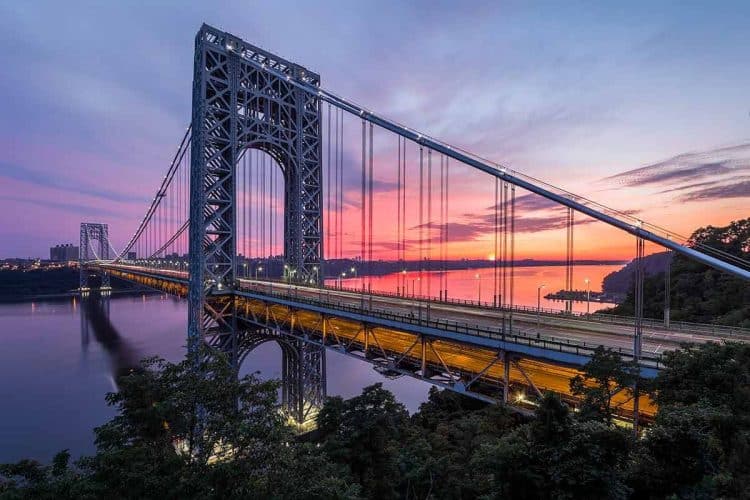 10 Famous Singers from New Jersey