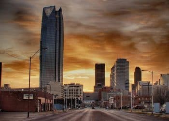 10 Famous Singers from Oklahoma