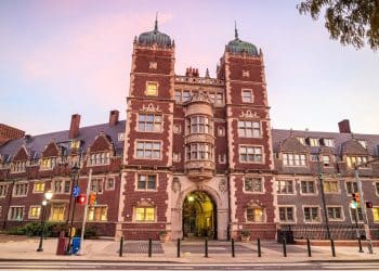 10 Famous Singers from Pennsylvania