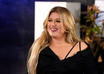 10 Best Kelly Clarkson Songs of All Time