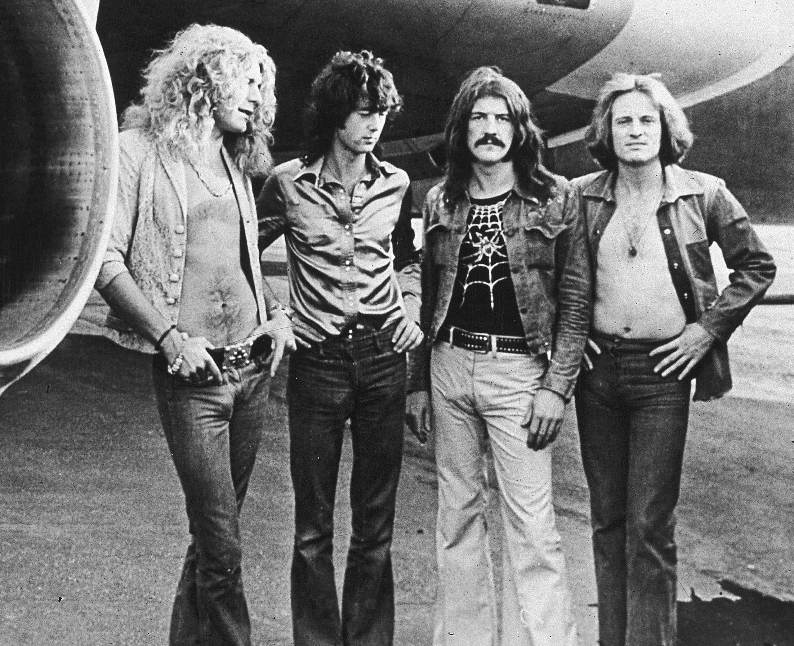 10 Best Led Zeppelin Songs of All Time - Singersroom.com