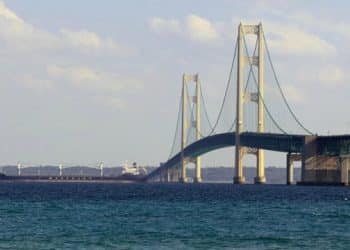 10 Famous Singers from Michigan