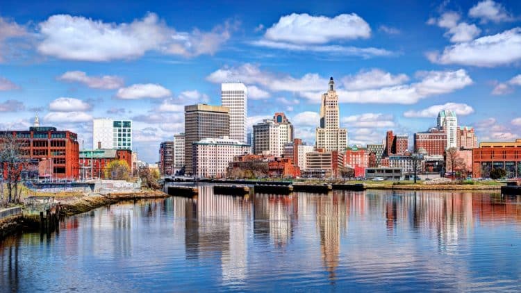 10 Famous Singers from Rhode Island