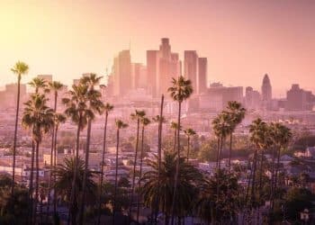 10 Famous Singers from California