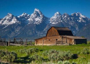 10 Famous Singers from Wyoming