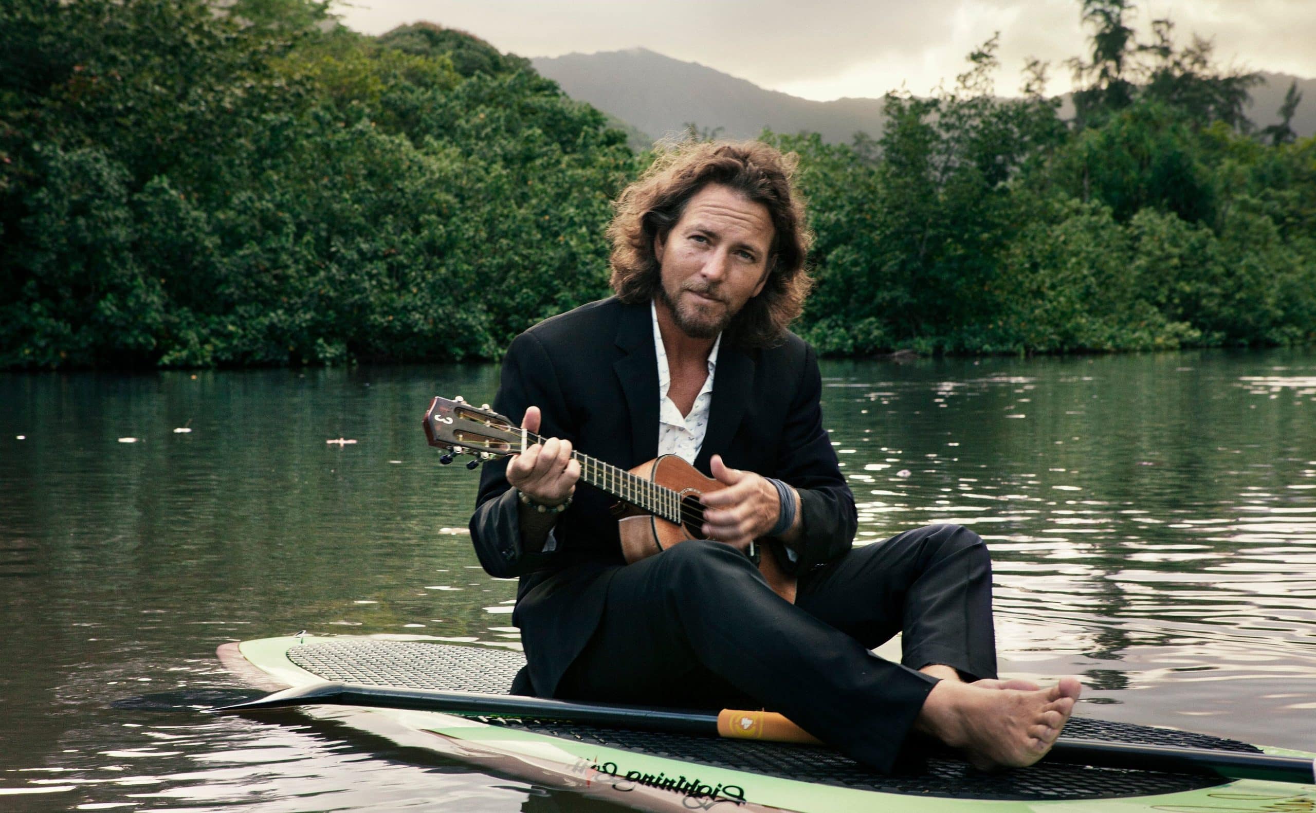 10 Best Eddie Vedder Songs of All Time - Singersroom.com