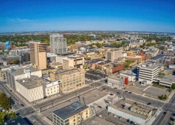 10 Famous Singers from South Dakota