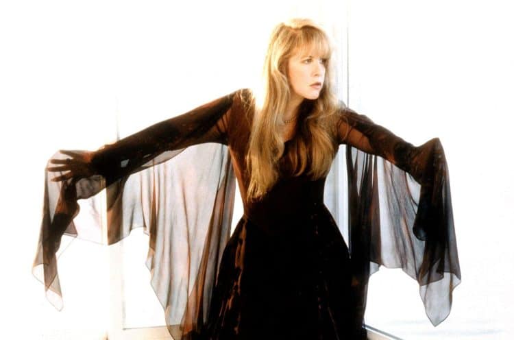 10 Best Stevie Nicks Songs of All Time - Singersroom.com