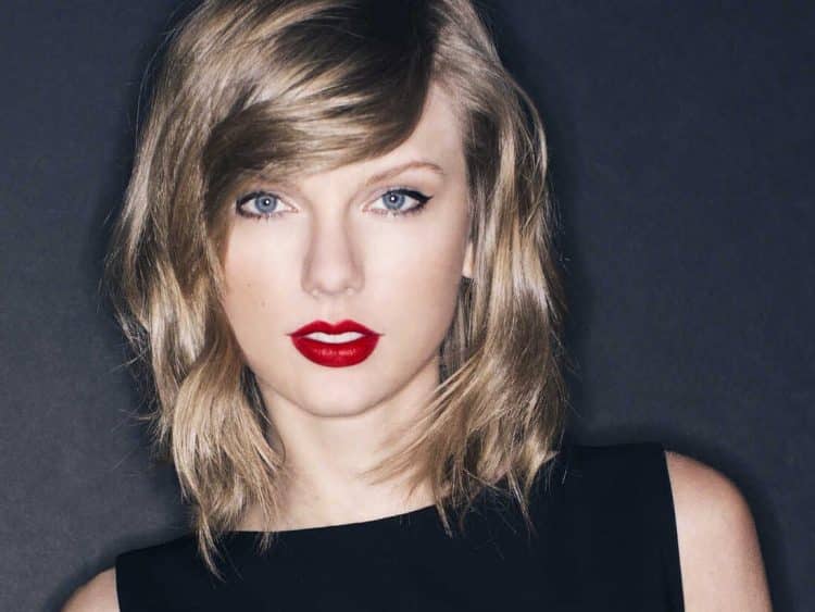 10 Best Taylor Swift Songs of All Time - Singersroom.com