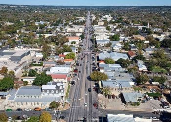 10 Famous Singers from Texas