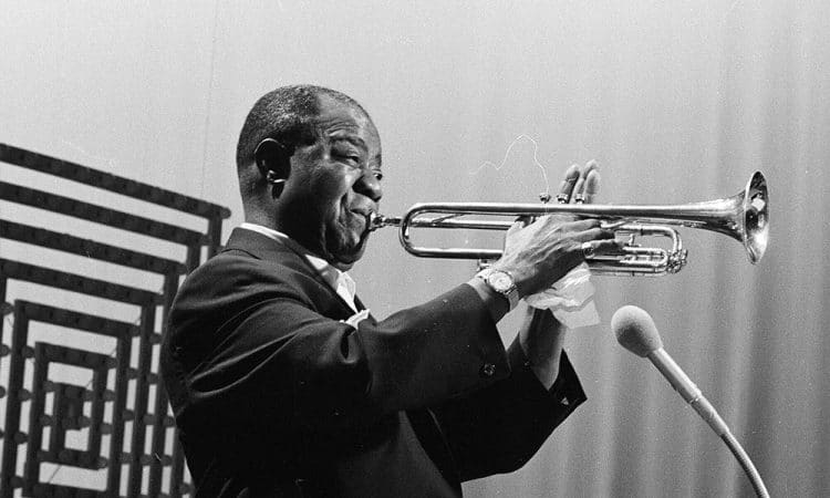 15 Best Trumpet Players of All Time - Singersroom.com
