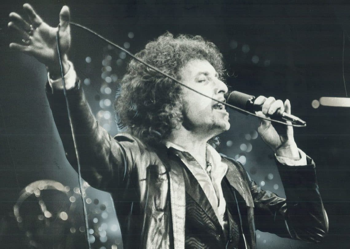 10 Best Bob Dylan Songs Of All Time - Singersroom.com