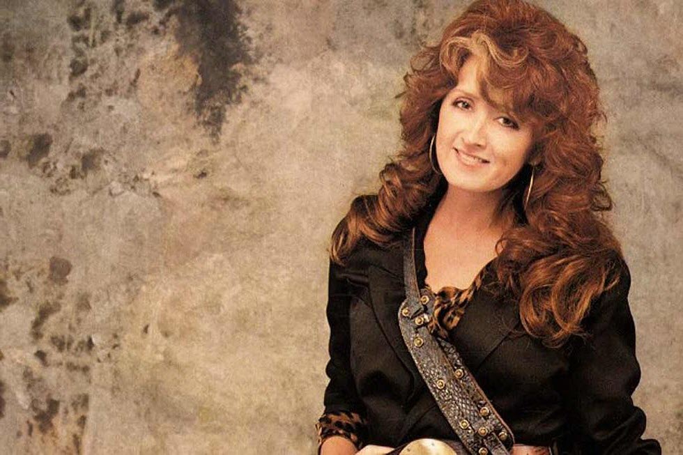 10 Best Bonnie Raitt Songs Of All Time - Singersroom.com