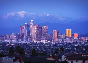 10 Famous Singers from California