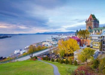 10 Famous Singers from Canada