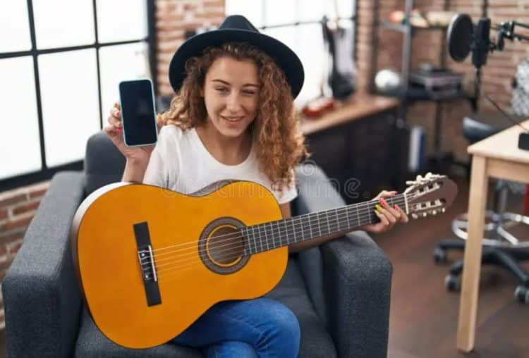 10 Best Online Classical Guitar Lessons