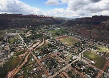 10 Famous Singers from Colorado