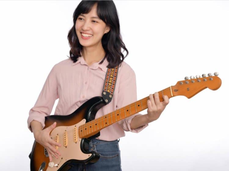 10 Best Online Electric Guitar Lessons