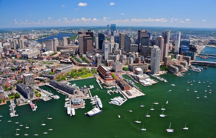 10 Famous Singers from Massachusetts