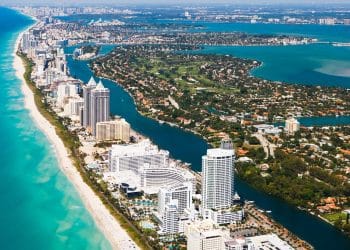 10 Famous Singers from Florida