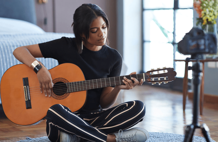 10 Best Online Guitar Lessons