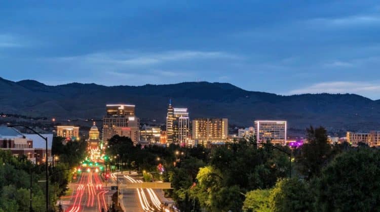 10 Famous Singers from Idaho