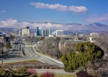 10 Famous Singers from Idaho